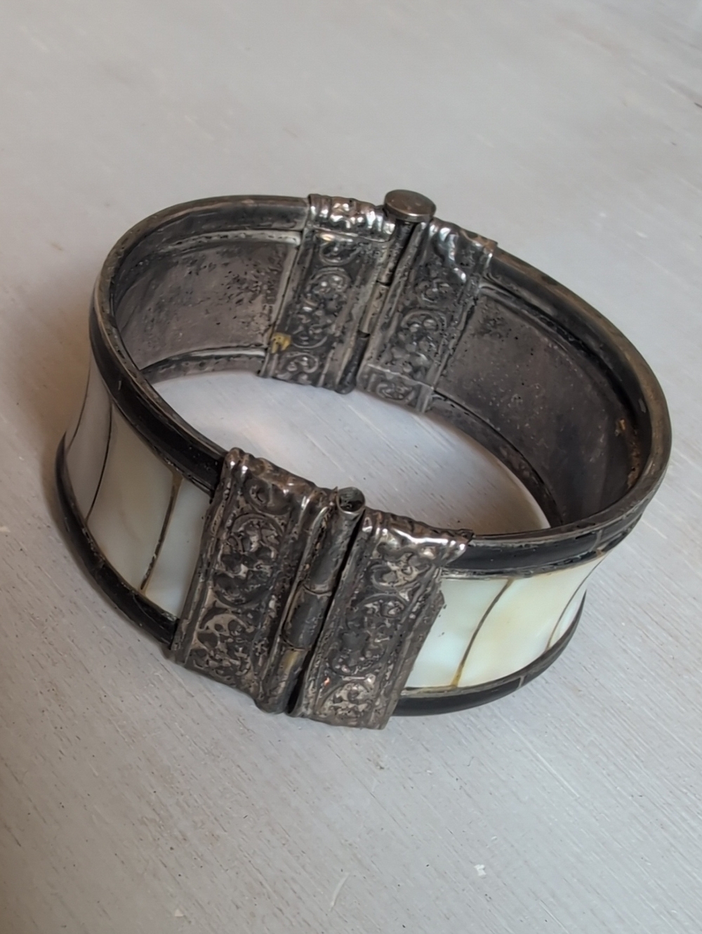 Vintage Navajo Silver-Tone Mother of Pearl Inlay Hinged Bracelet